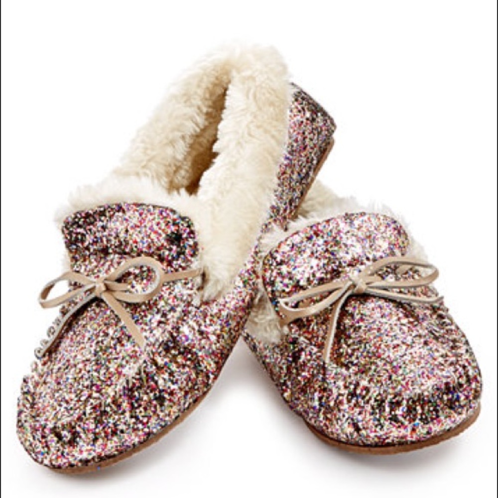 Girls' glitter shearling lodge moccasins